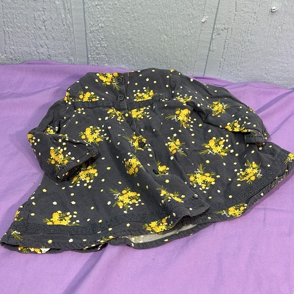 5 for $10 💜 Emma’s Garden top size 3-6 months - Picture 6 of 9